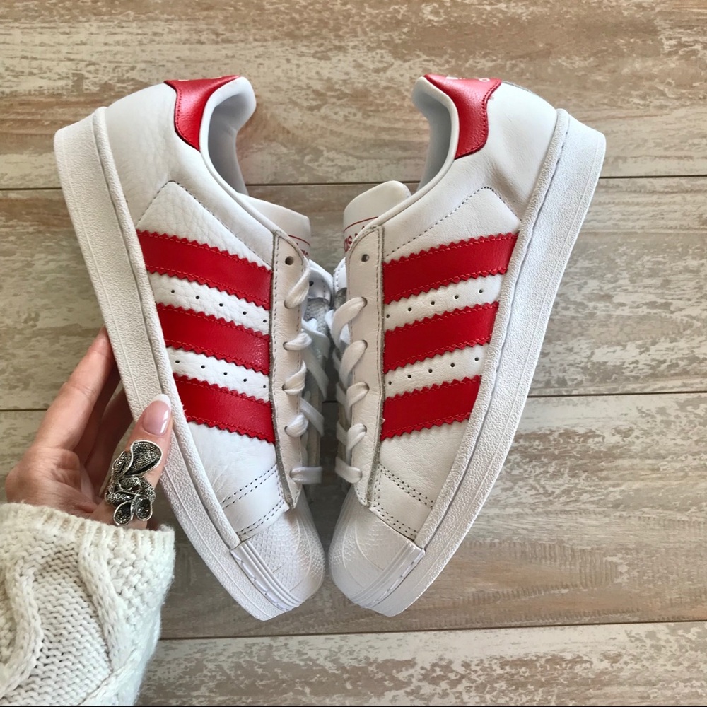 NWT Adidas Women’s Originals Superstar Shoes - Picture 6 of 7
